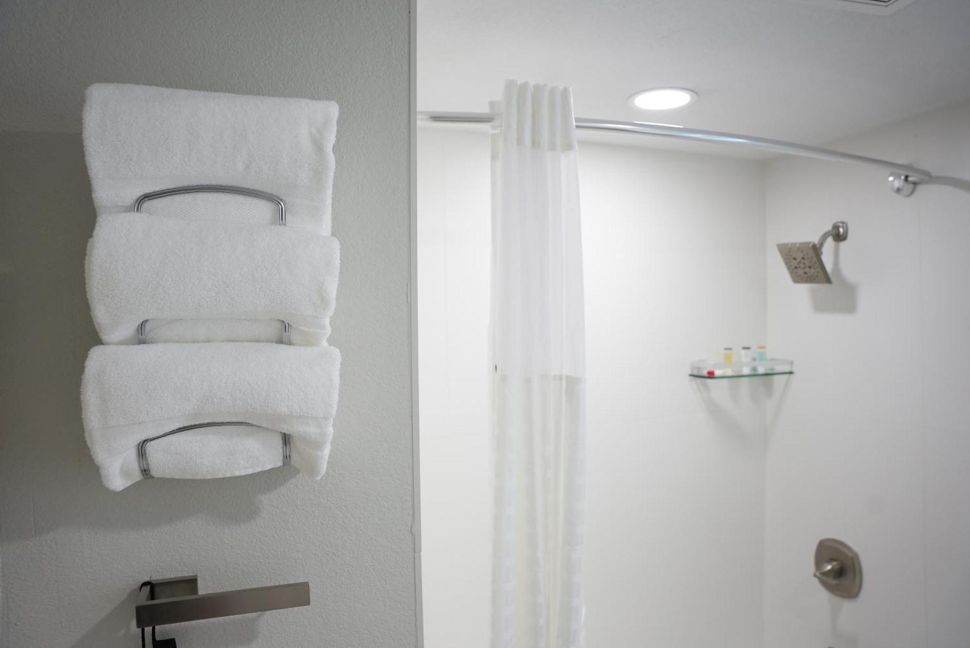 Ramada By Wyndham Dfw Airport Hotel เออร์วิง ภายนอก รูปภาพ