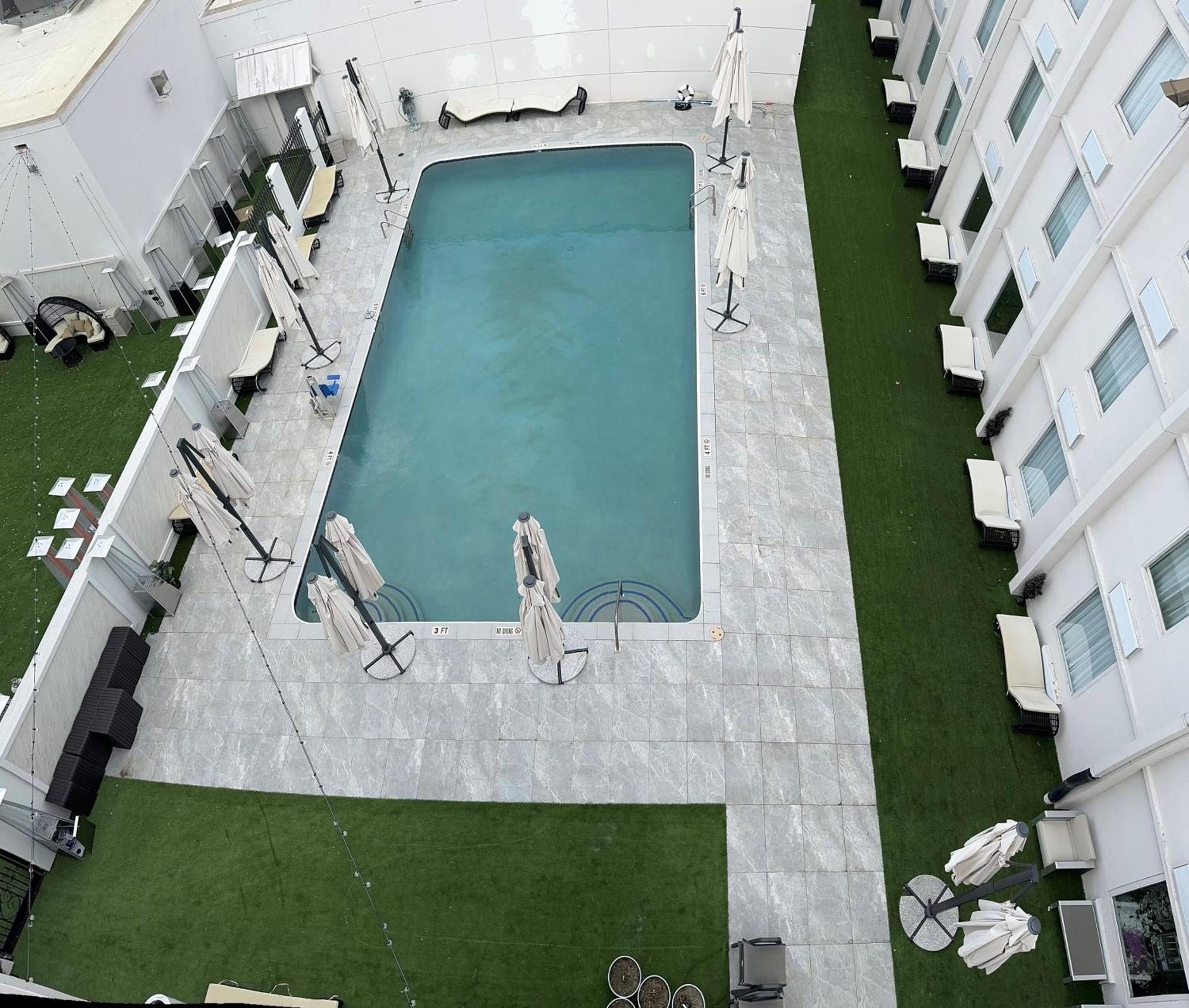 Ramada By Wyndham Dfw Airport Hotel เออร์วิง ภายนอก รูปภาพ
