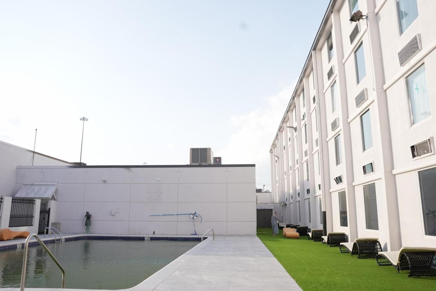 Ramada By Wyndham Dfw Airport Hotel เออร์วิง ภายนอก รูปภาพ